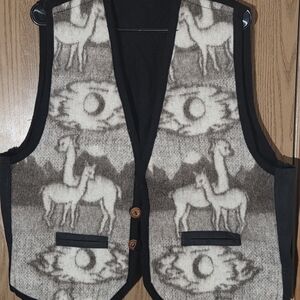 Alpaca Patterned Vest - Black and Gray